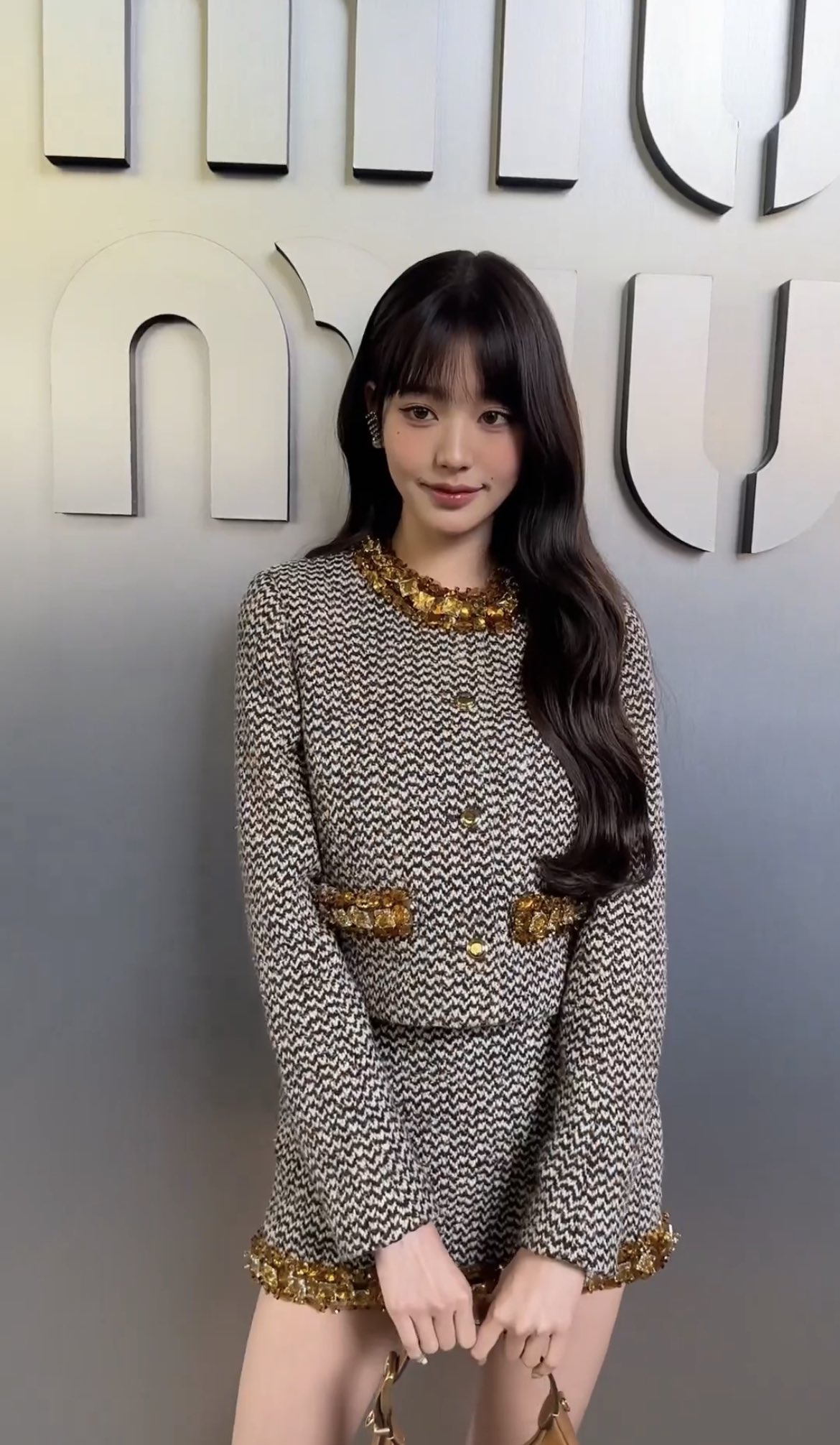 [잡담] 실시간 미우미우 장원영 | 인스티즈