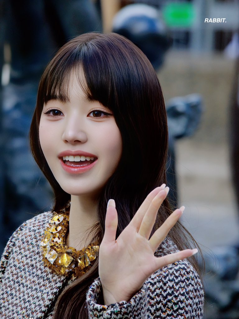 [잡담] 실시간 미우미우 장원영 | 인스티즈