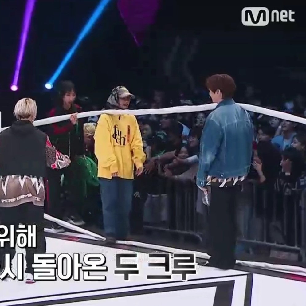 [잡담] 문잡아주는 매너 좋아하는데 강다니엘 | 인스티즈