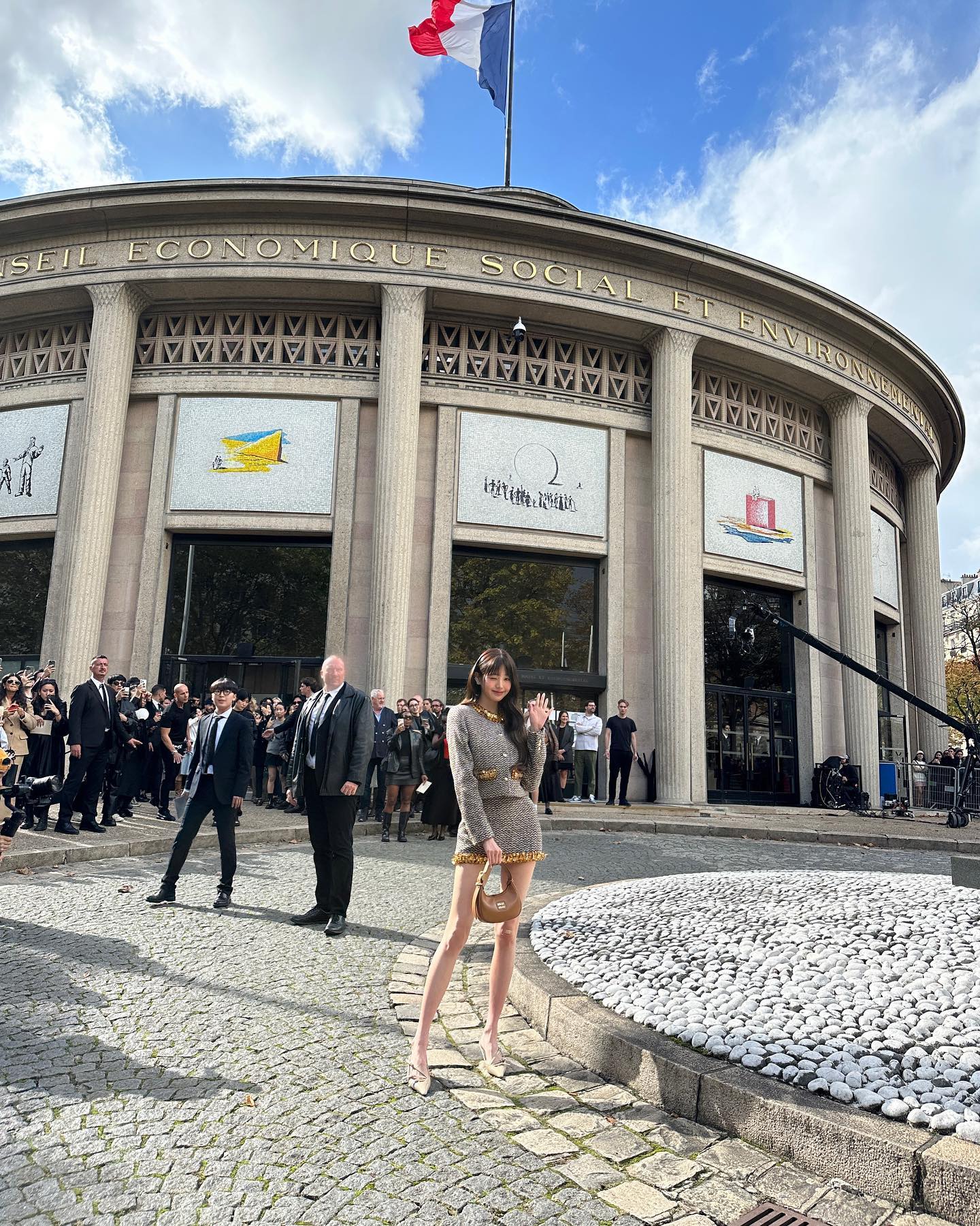 [잡담] 장원영 미우미우 인스타 업뎃🖤 | 인스티즈