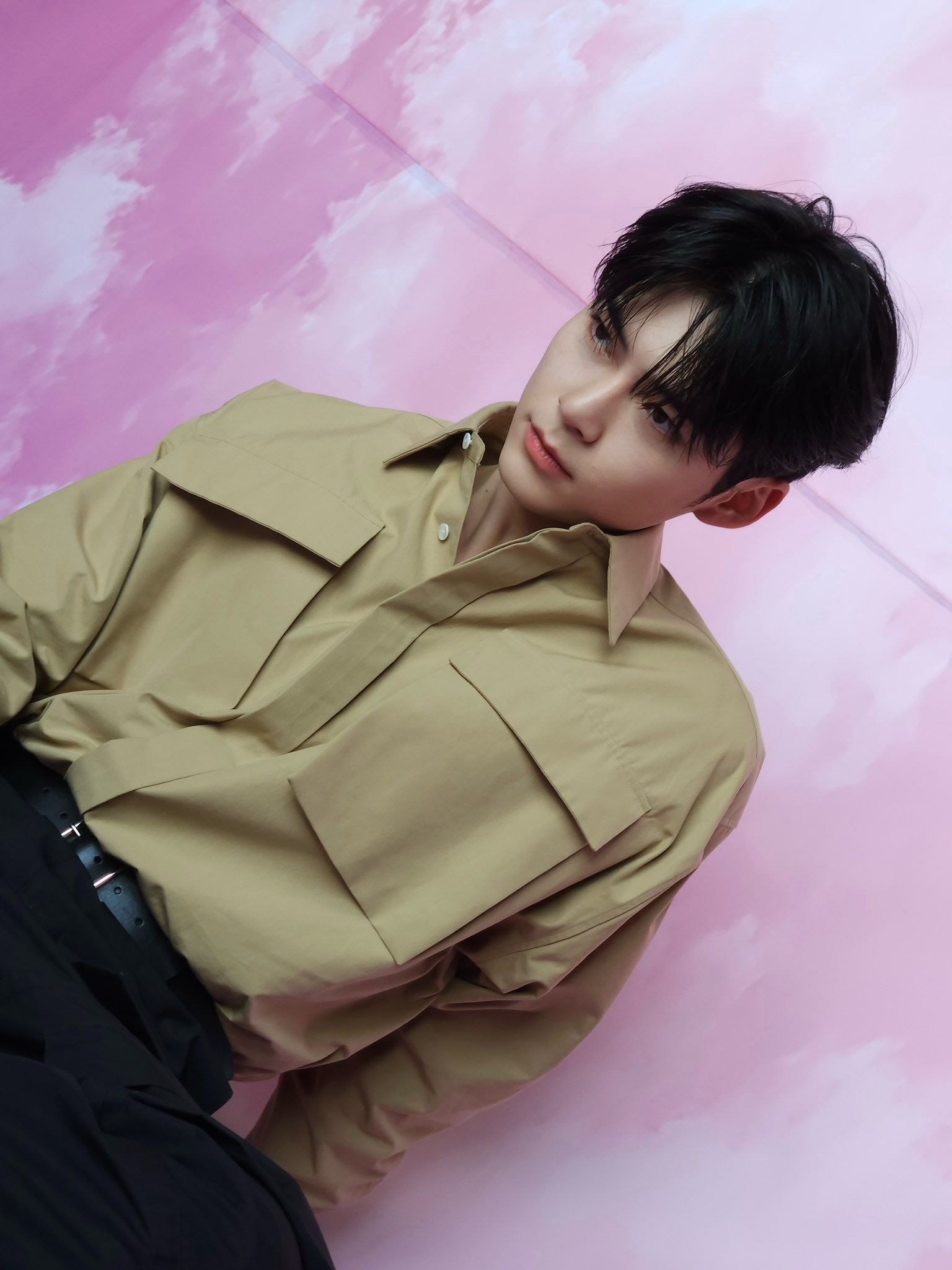 [잡담] 성한빈 볼때마다 이럼 | 인스티즈