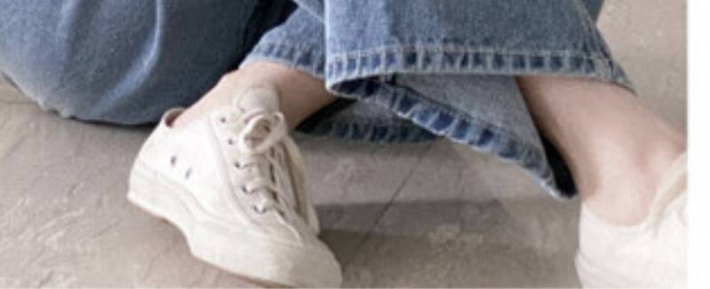 [잡담] 스니커즈 어디 건지 아는 사람? | 인스티즈