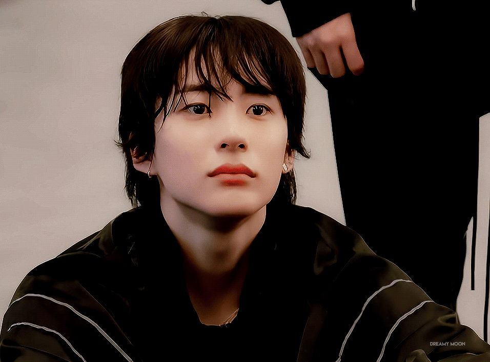 [잡담] 앤톤 눈썹 보일 때랑 안 보일 때 너무 달라 | 인스티즈