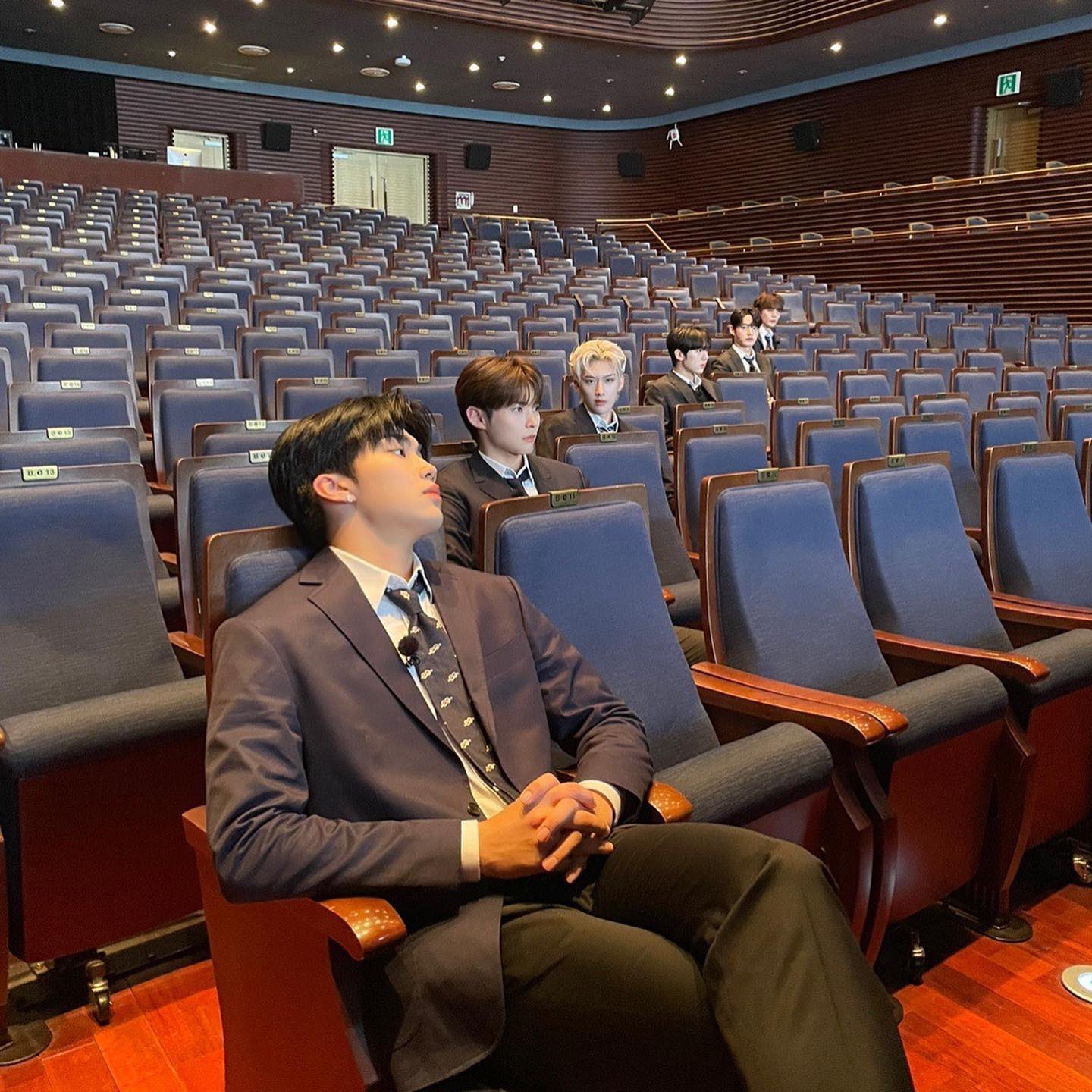 [잡담] 제베원은 이러고 진짜 잘 노는듯 | 인스티즈