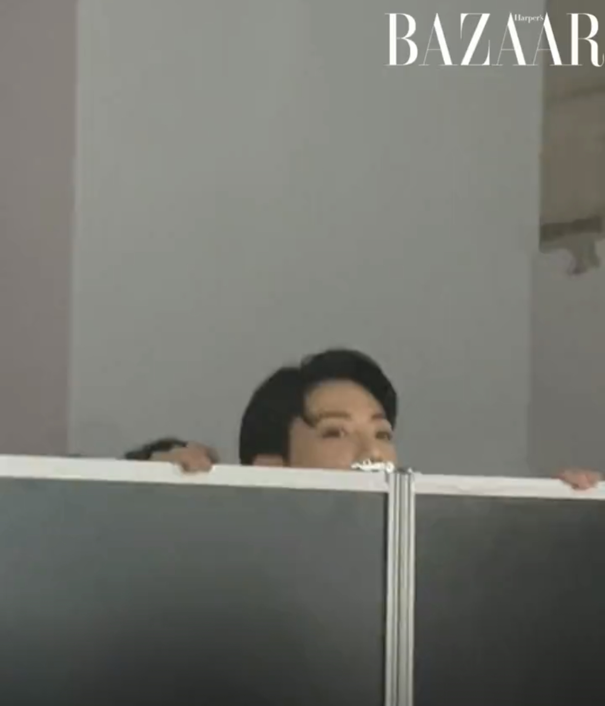 [잡담] 정국 캘빈에서도 이러고있슴ㅋㅋㅋㅋㅋㅋ | 인스티즈