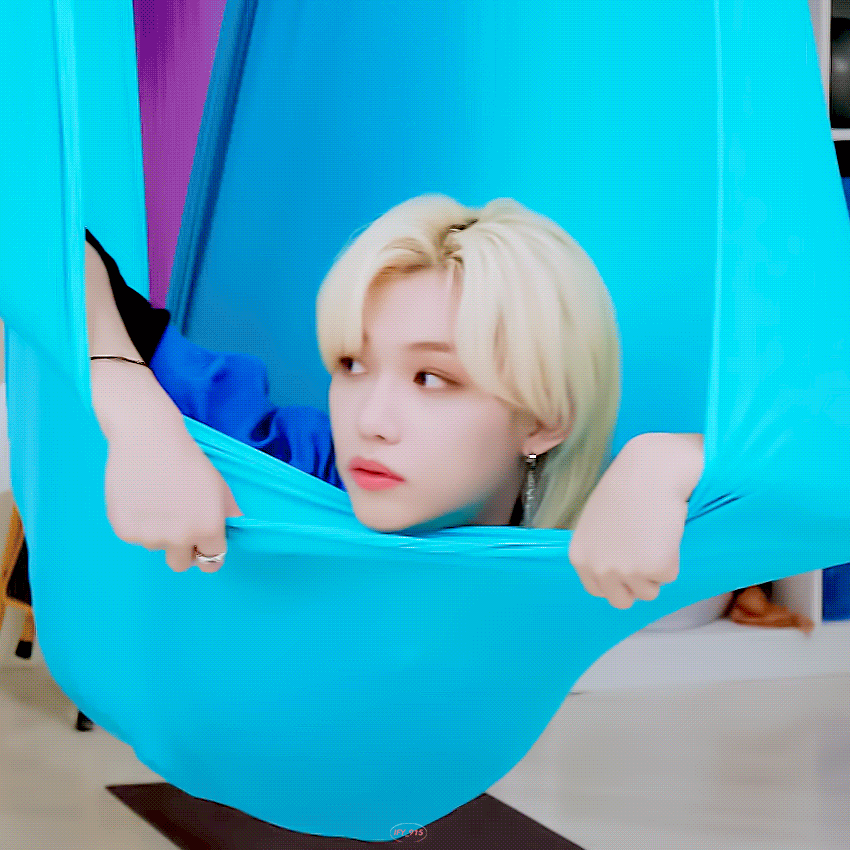 [잡담] 스키즈 플라잉요가 자컨 용복이 너무 | 인스티즈