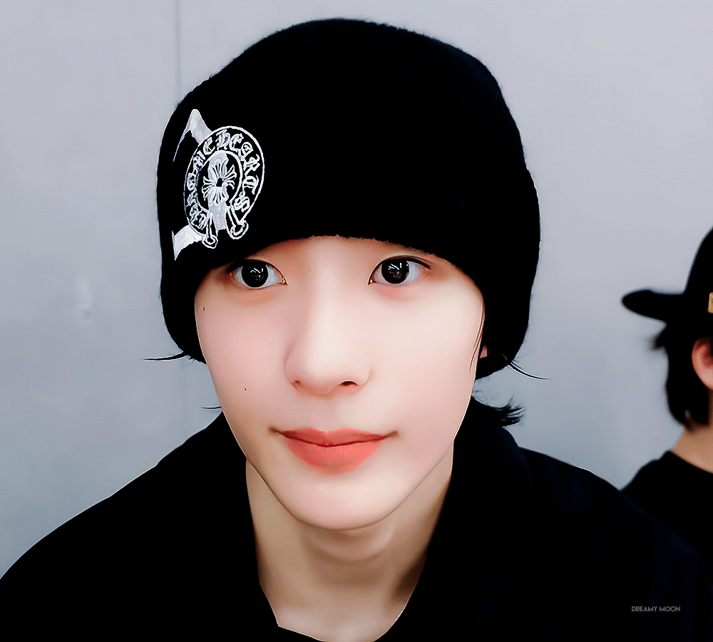 [잡담] 자컨에서 앤톤 비니 쓸때마다 기분 좋아 | 인스티즈