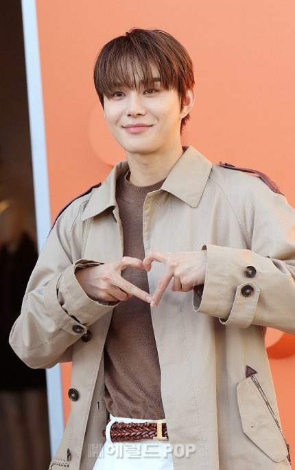 [잡담] 오늘자 토즈 팝업 행사 간 정우 | 인스티즈