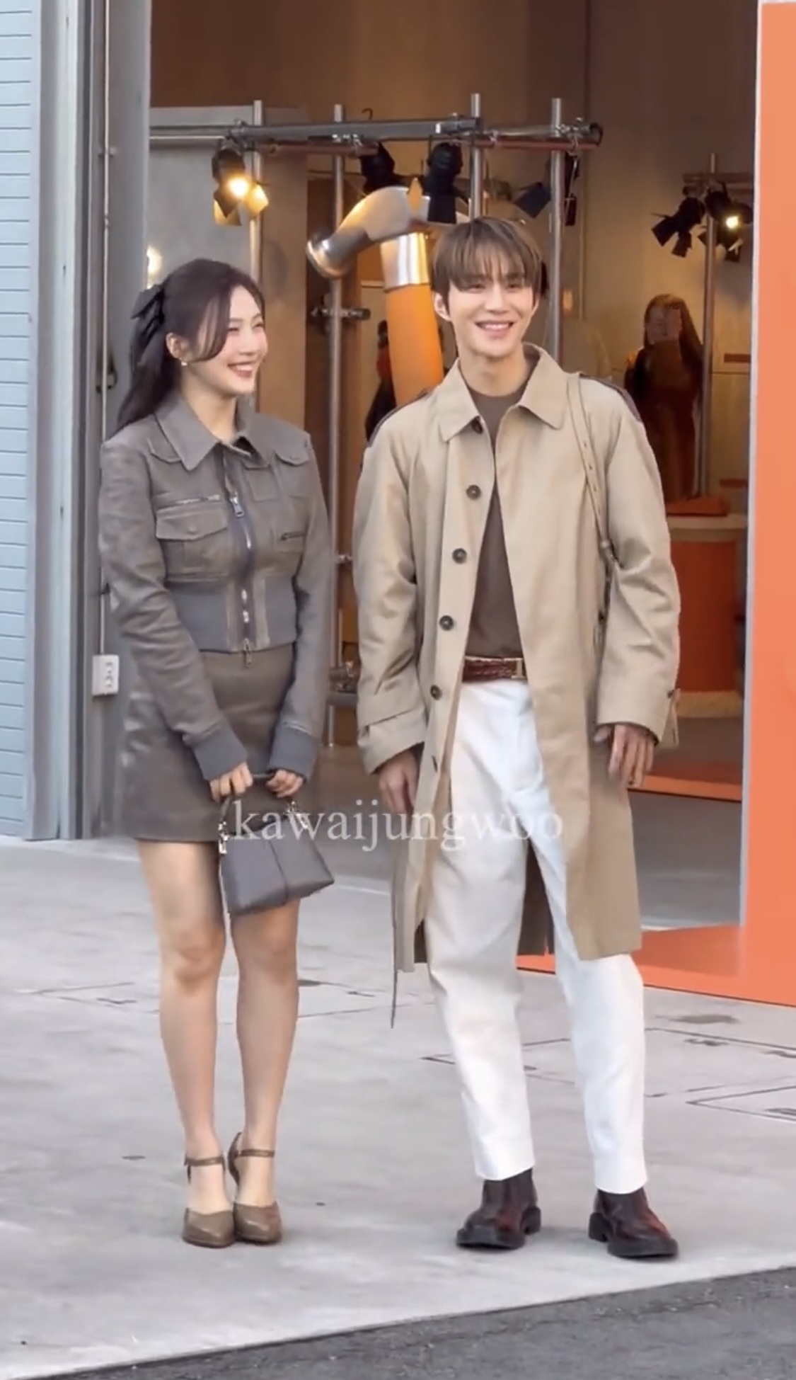 [잡담] 토즈 취향 투명하다 웃는게 예쁜 햇살캐들 러버네 | 인스티즈