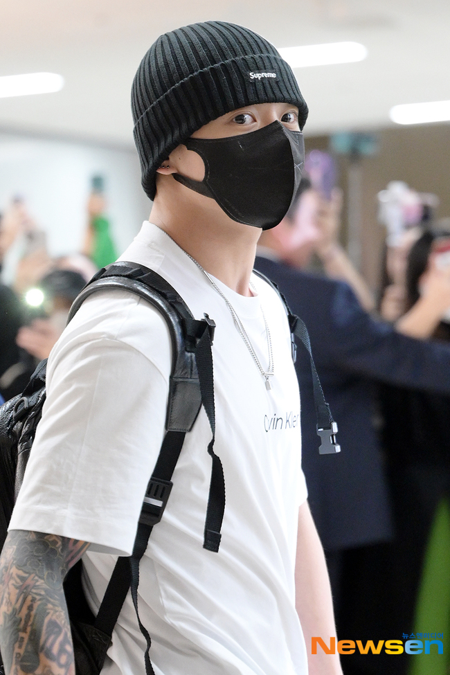 [잡담] 정국 오늘 진짜 머리부터 발끝까지 동글동글하다 ㅋㅋㅋㅋㅋㅋㅋ | 인스티즈