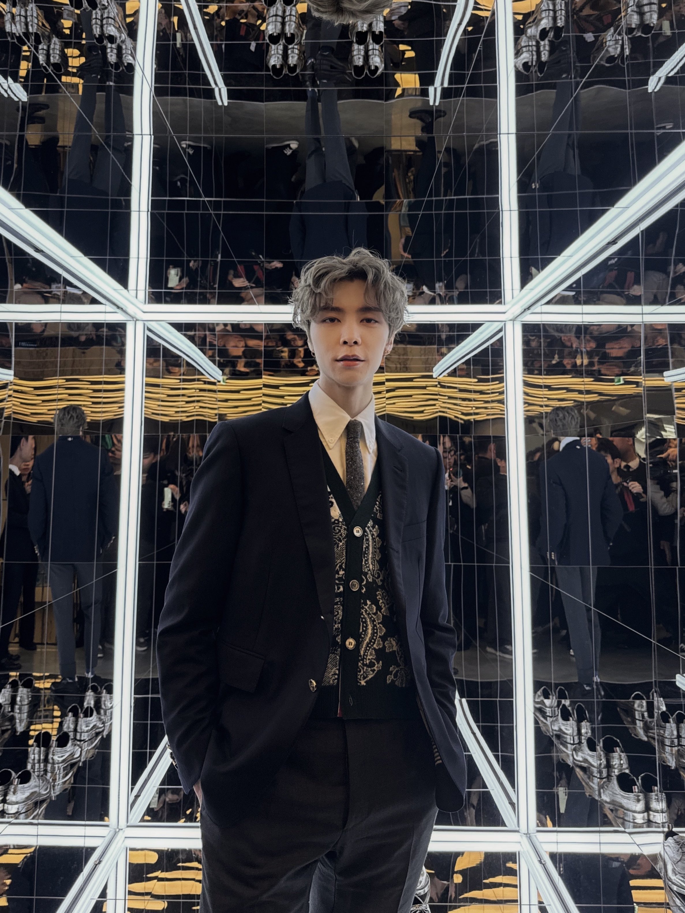 [잡담] 쟈니 이 사진 진짜 엔시티같고 잘생겼다 | 인스티즈