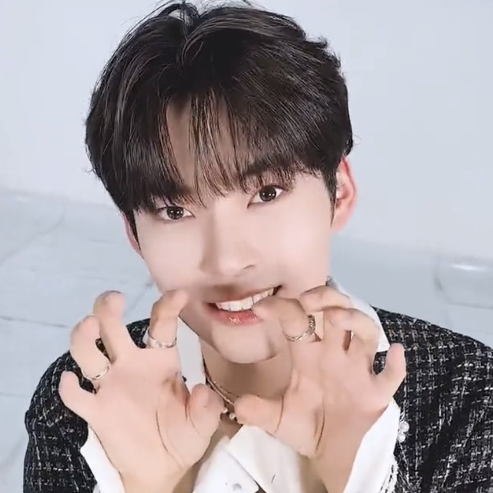 [잡담] 성한빈 진짜진짜 잘생겼다 | 인스티즈