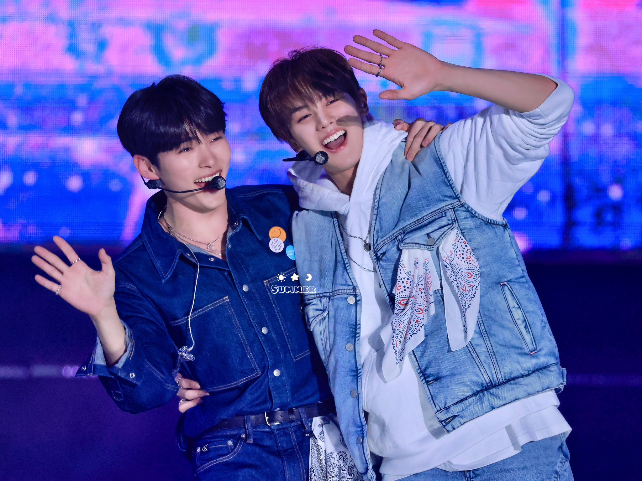 [잡담] 성한빈이랑 김규빈 오늘 무대 사진 | 인스티즈