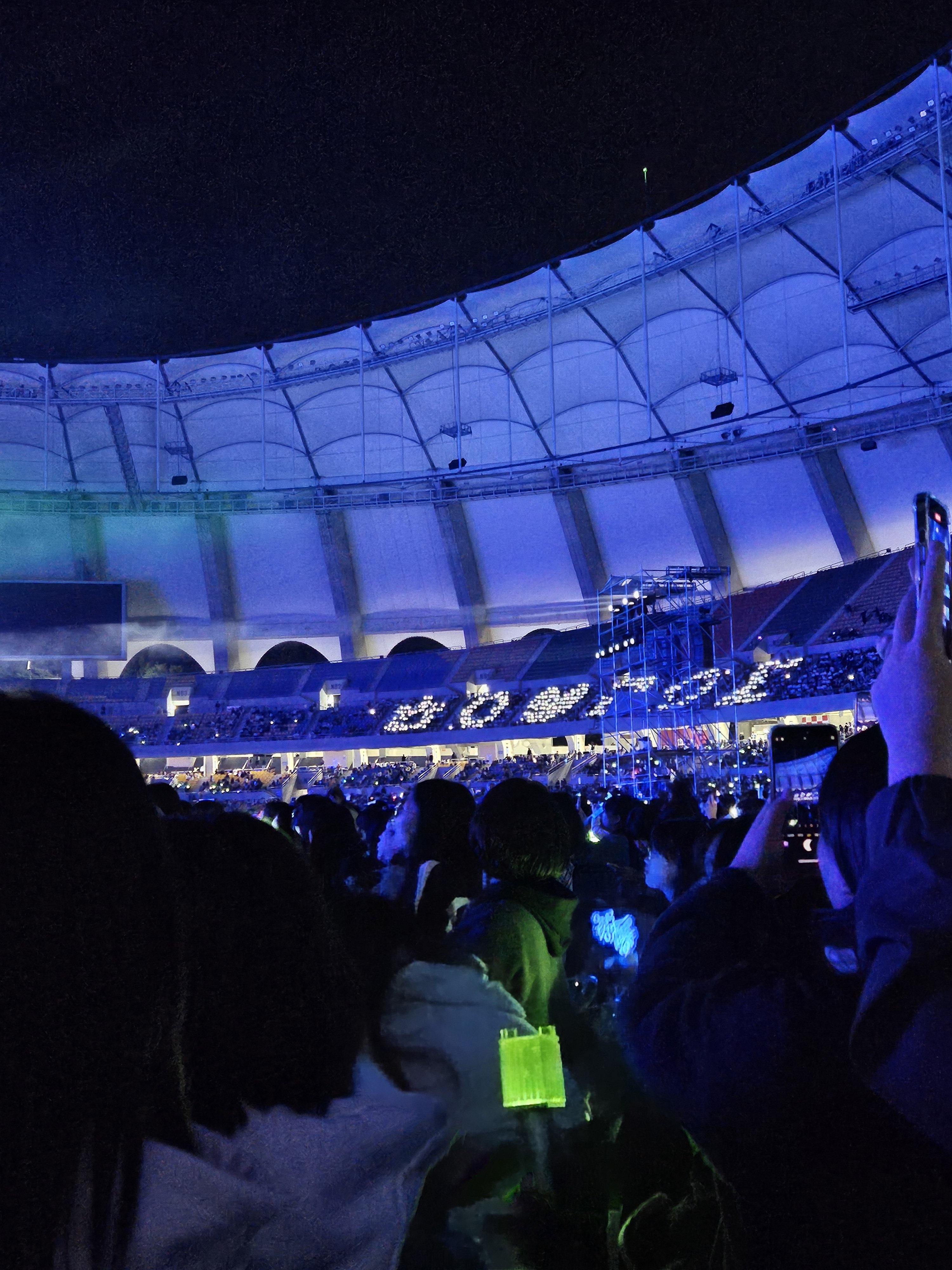 [잡담] 원페 갔다왔는데 주위에서 웅성웅성 거리길래 | 인스티즈