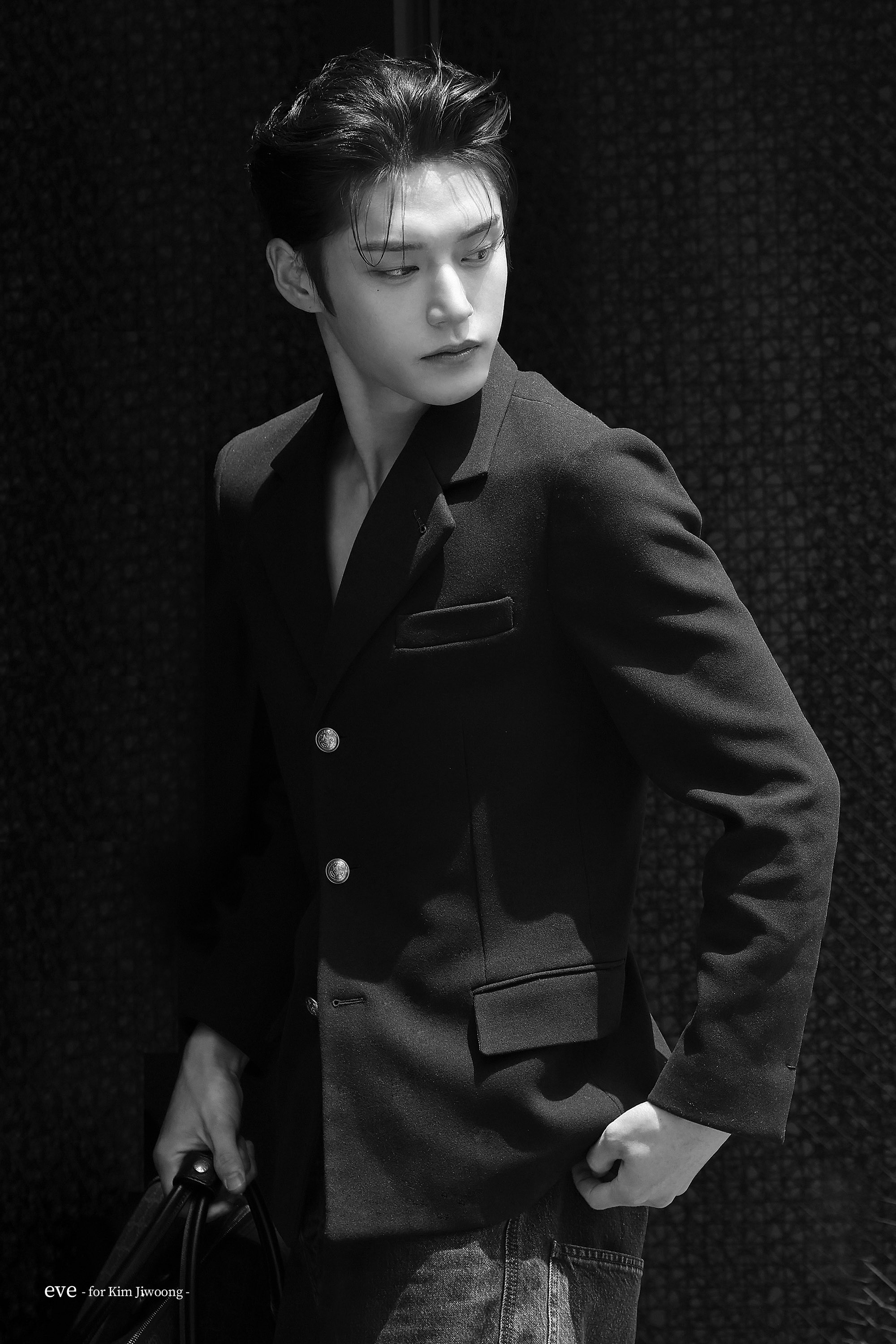 [잡담] 빨리 김지웅이 말아주는 크러시 보고싶음 | 인스티즈