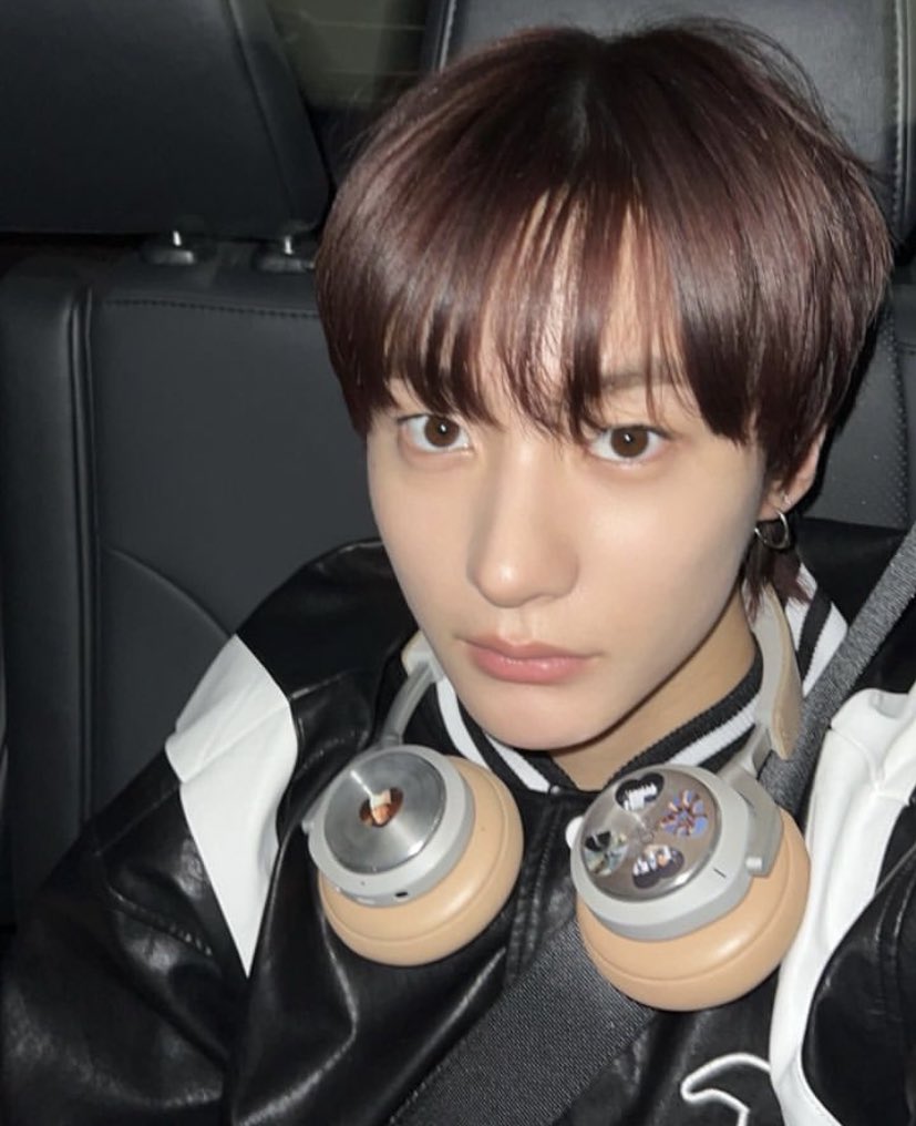 [잡담] 앤톤 인스타 업로드 진짜 미쳤다 | 인스티즈