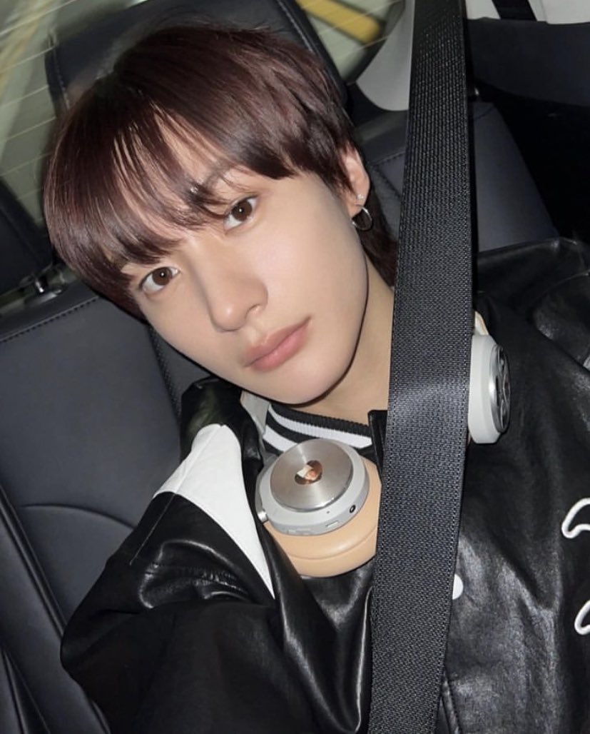 [잡담] 앤톤 인스타 업로드 진짜 미쳤다 | 인스티즈