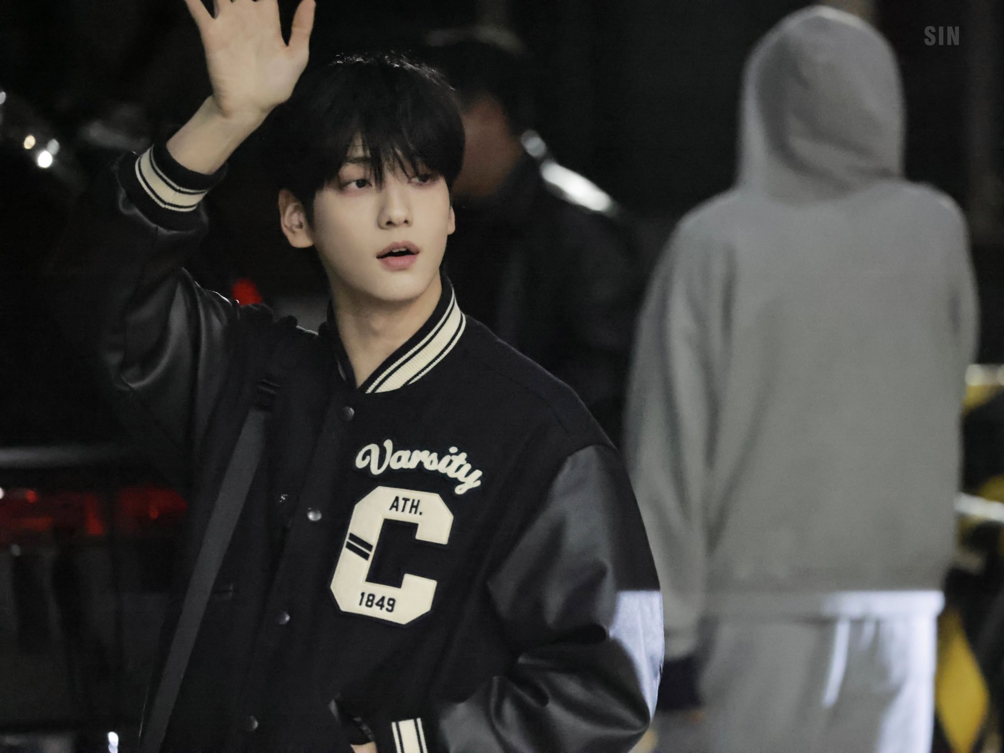 [잡담] 최수빈 이게 퇴근길 사진 맞나 | 인스티즈