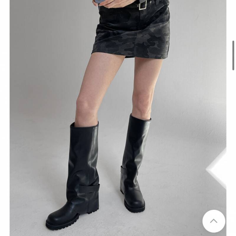 [잡담] 비슷한 디자인 부츠인데 뭐 살지 골라주라 !! | 인스티즈