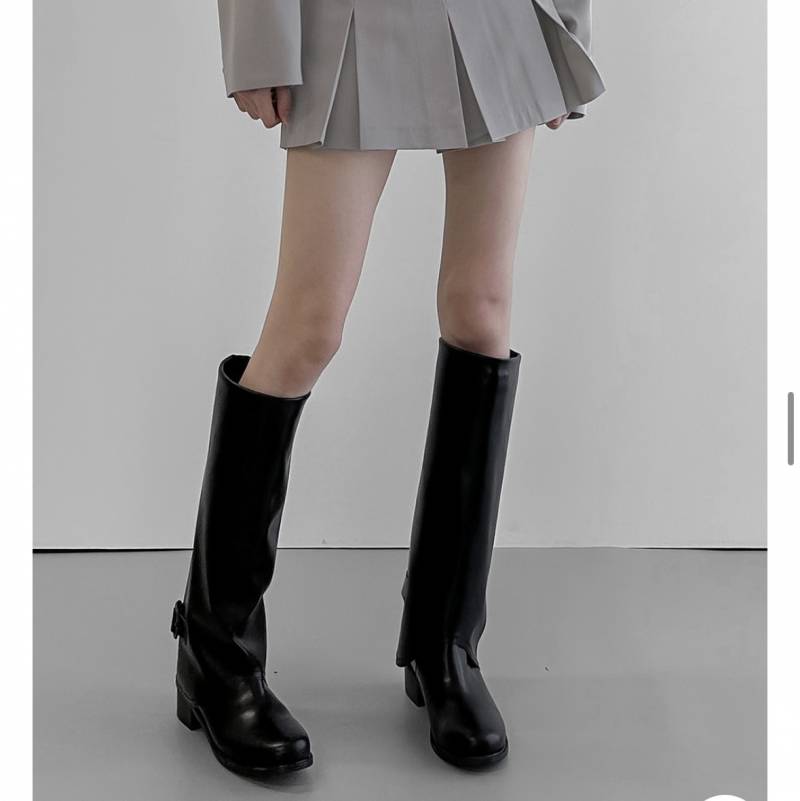 [잡담] 비슷한 디자인 부츠인데 뭐 살지 골라주라 !! | 인스티즈