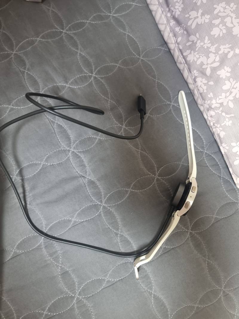 [잡담] 워치충전어떻게하는거야? | 인스티즈