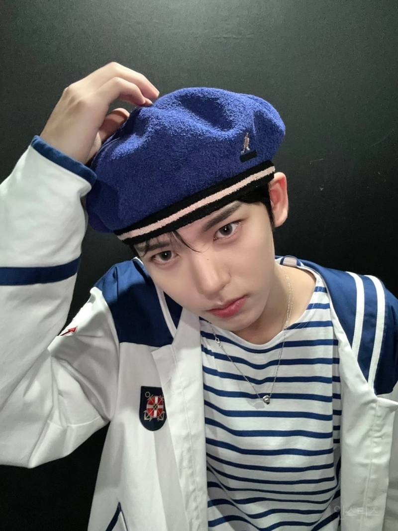 팬들에게 중학교 시절 썰 자랑하는 07년생 남돌 | 인스티즈