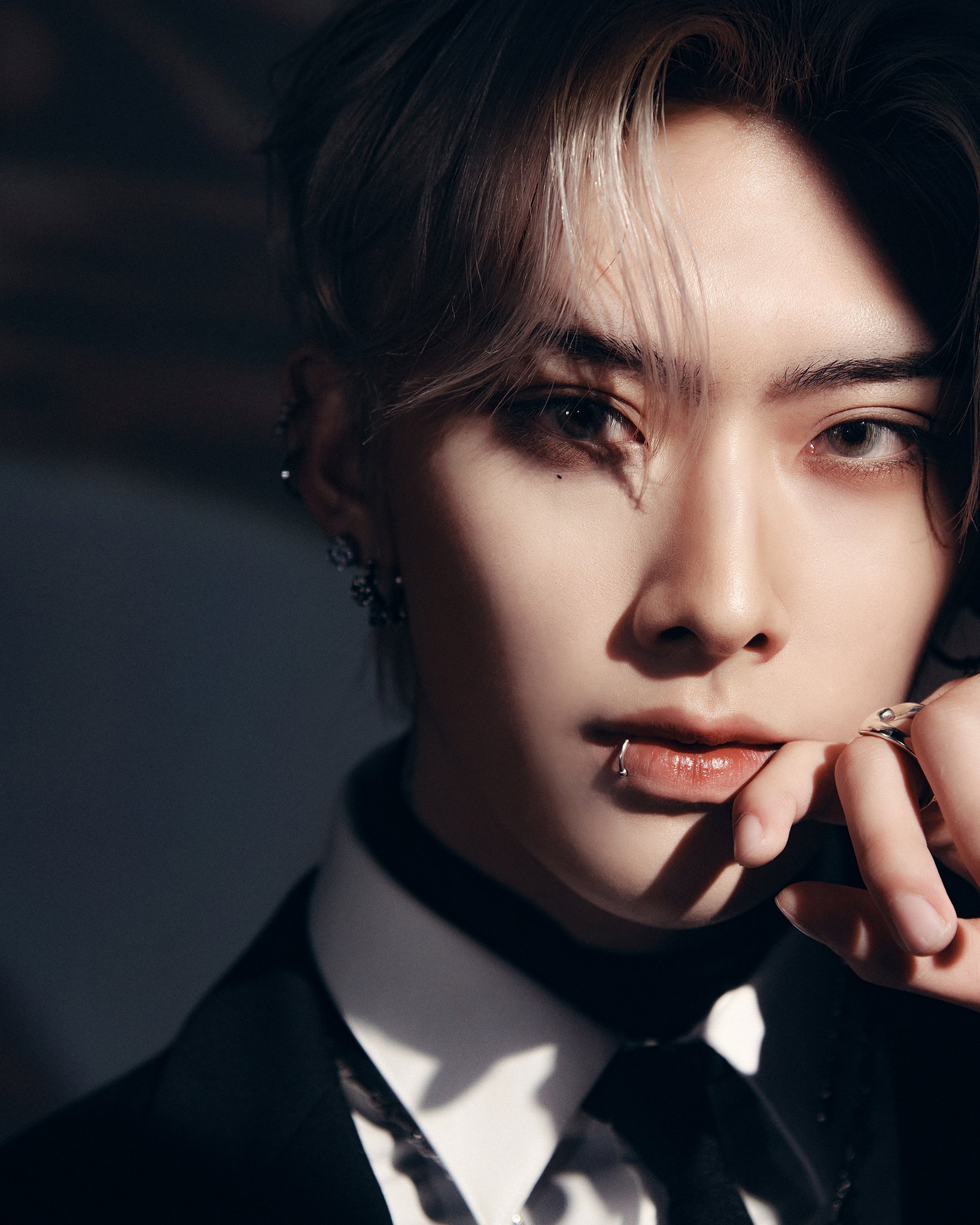 [잡담] 제베원 컨포로 내맘대로 정부군vs반정부군 나눠본다 | 인스티즈