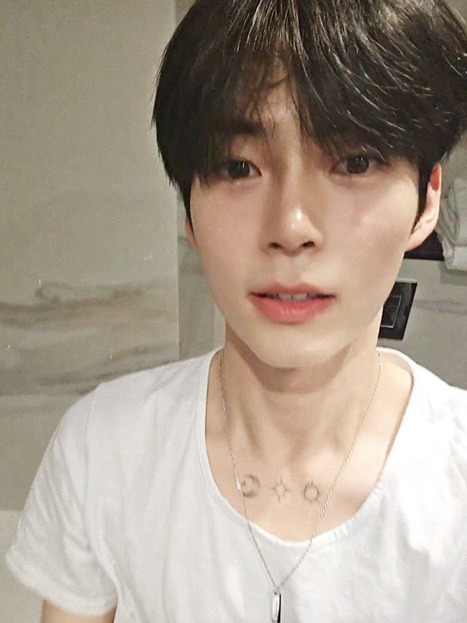 [잡담] 성한빈 생얼이 진짜 내취향이야 | 인스티즈