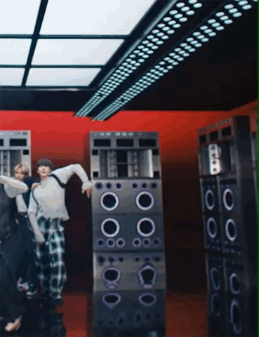 [잡담] 오늘 앤톤 착장 이거면 이 장면 볼 수 있겠네? | 인스티즈