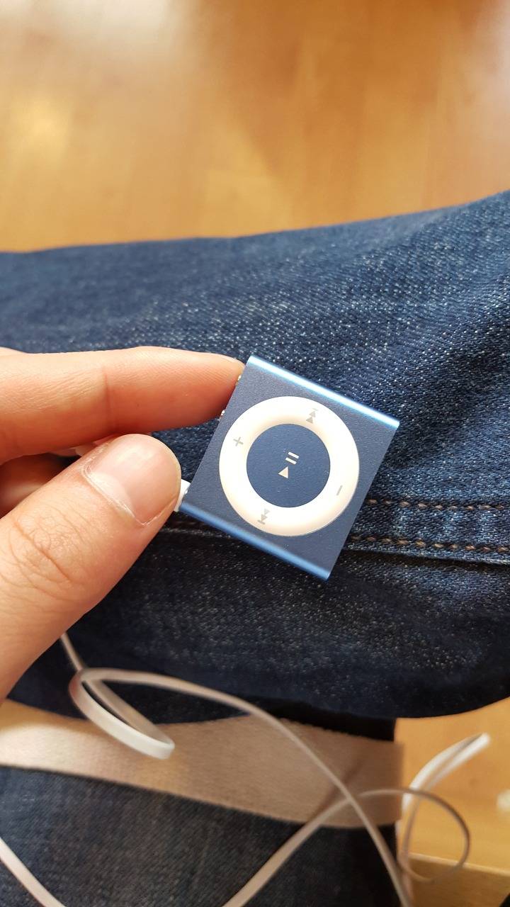 [잡담] 와 이거 들고다니는 사람 처음 봄 | 인스티즈