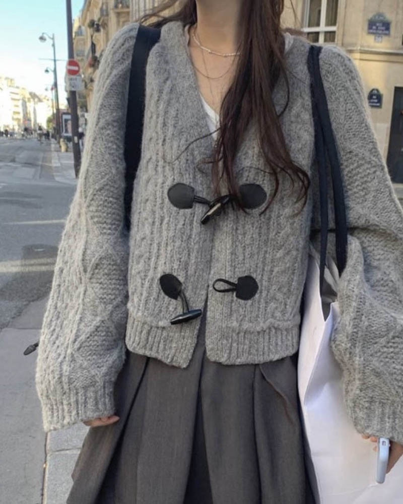 [잡담] 가디건 색 골라줄사람!! 11그레이 22아이보리 | 인스티즈