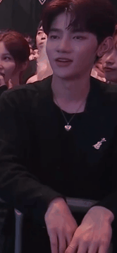 [잡담] 장하오 이부분 움짤 고화질 뜨면 삐삐쳐줘 | 인스티즈