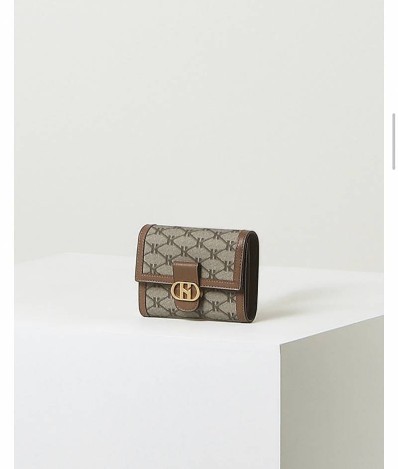 [잡담] 지갑 뭐가 더 예쁜지 골라주라!! | 인스티즈