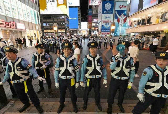 [잡담] 오늘 밤 오사카에 경찰 1300명 추가배치 | 인스티즈