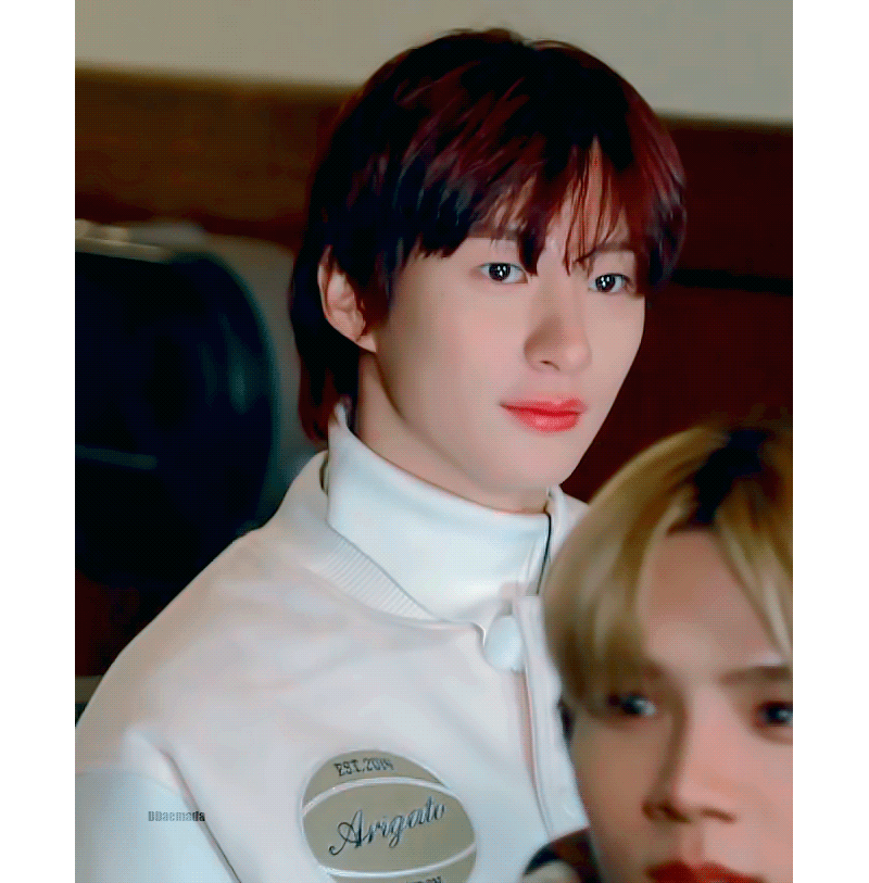 [잡담] 앤톤 눈썹 보일 때랑 안 보일 때 너무 달라 | 인스티즈