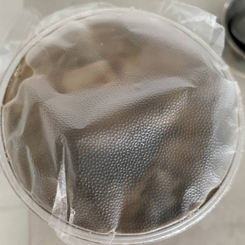 [잡담] 익인들은 카페음료 이렇게 오면 비닐에다가 바로 빨때 꽂아? | 인스티즈