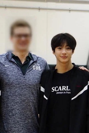 [잡담] 앤톤 진짜 중고딩이 이렇게 반듯미남인 게 믿기지 않아 | 인스티즈