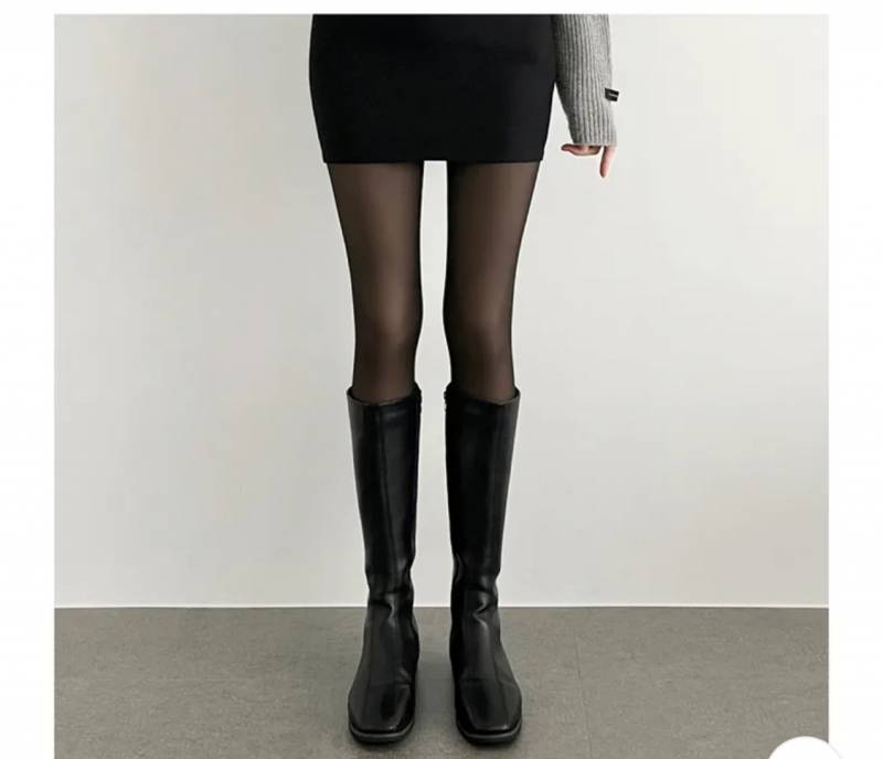 [잡담] 옷 하나만 골라주라!!!!!!! 🥹 | 인스티즈