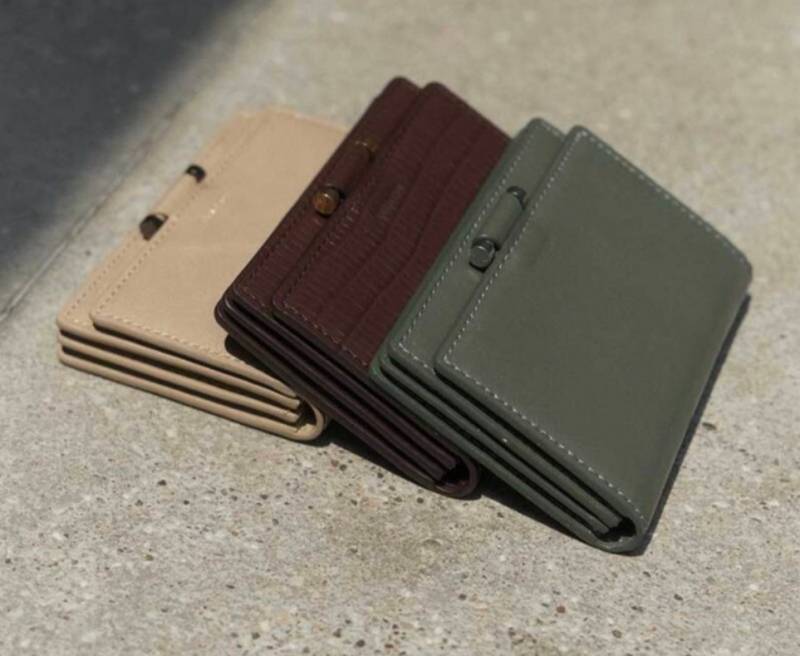 [잡담] 카드지갑이나 반지갑 추천해주라..🥺🥺 | 인스티즈