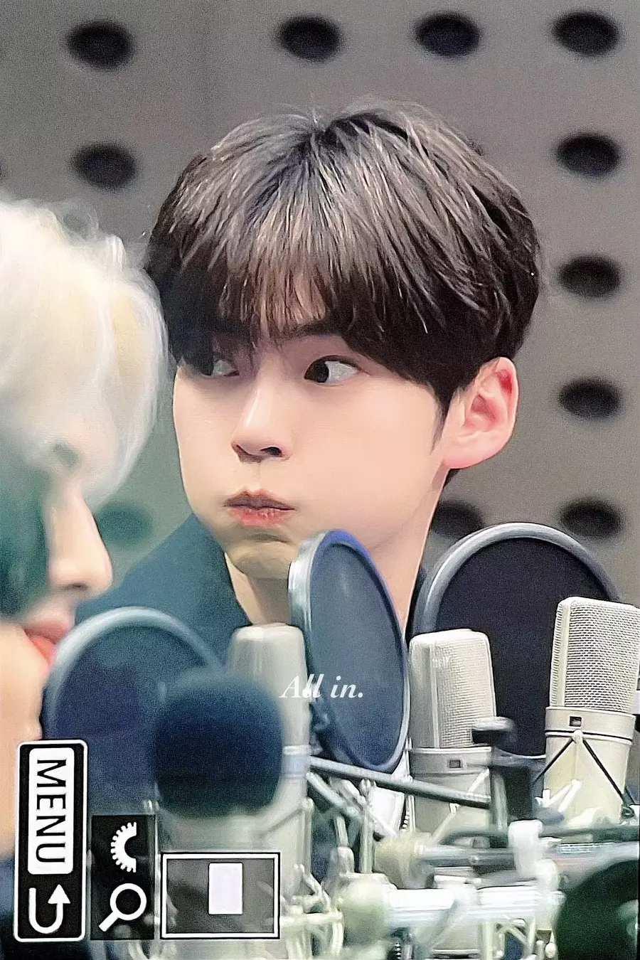 성한빈 프리뷰 webp 약 20 장 공유 | 인스티즈