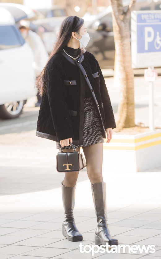 [잡담] 혹시 조이님 옷 정보 아는 사람ㅠㅡㅠ | 인스티즈