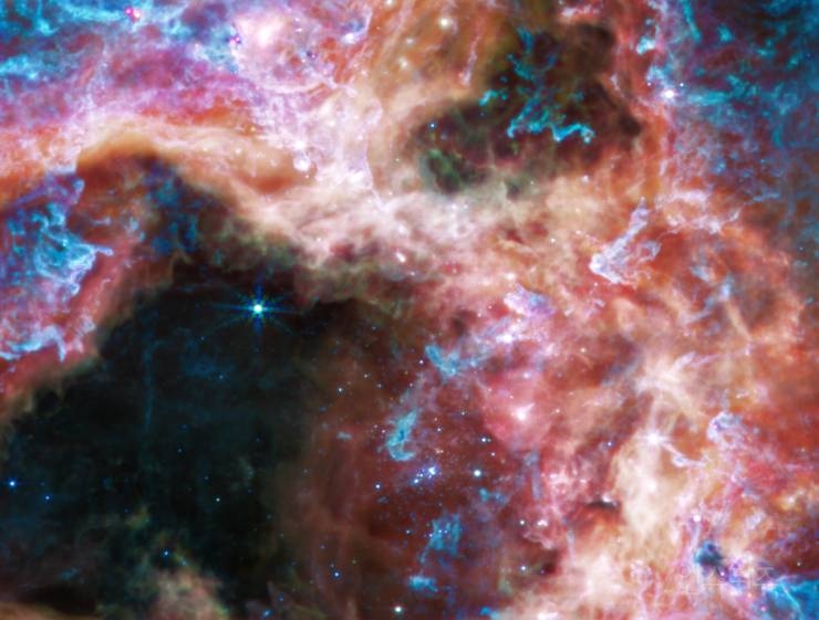 제임스 웹이 촬영한 경이로운 우주의 모습 | 인스티즈