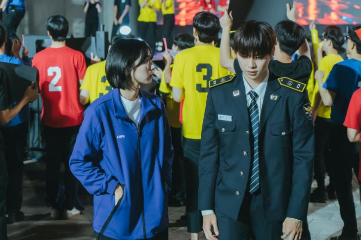 [잡담] 갑자기 꽂혀서 채수빈 강다니엘 키 차이 찾아보고 있음 ㅋㅋㅋ | 인스티즈