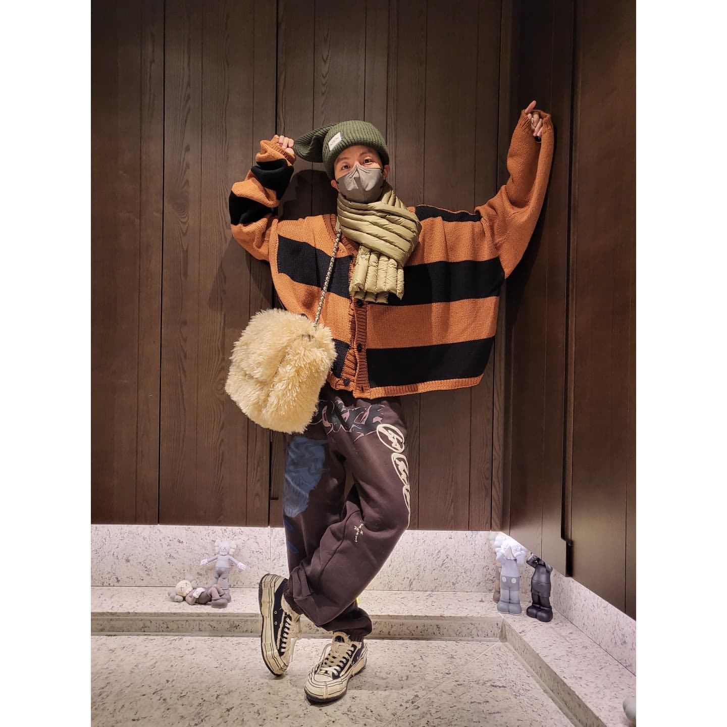 [잡담] 방탄 제이홉 겨울룩 진짜 기깔나게 잘입는다ㅋㅋㅋ | 인스티즈