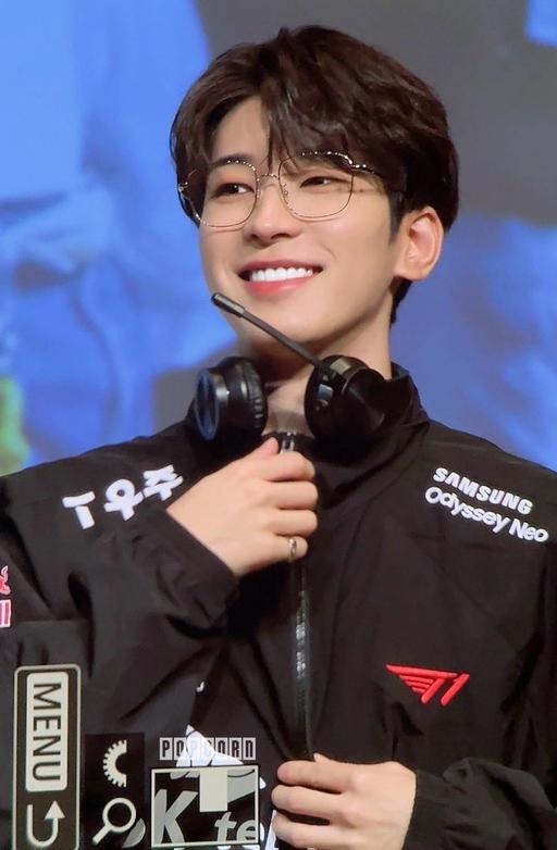 [잡담] 세븐틴 원우 티원 팬인가벼 (짹 | 인스티즈