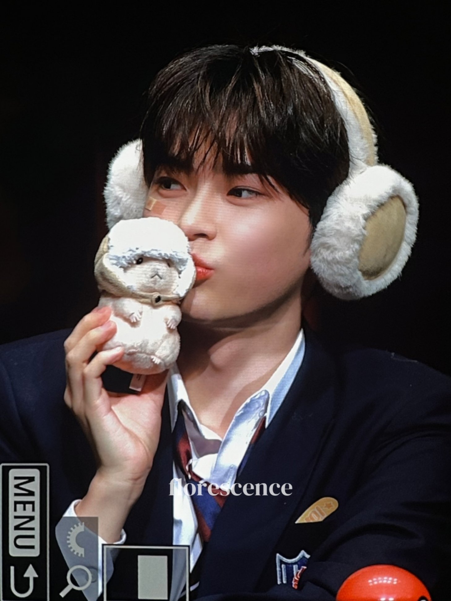 [잡담] 성한빈 탐라에 단짠 동시에떴는데 | 인스티즈