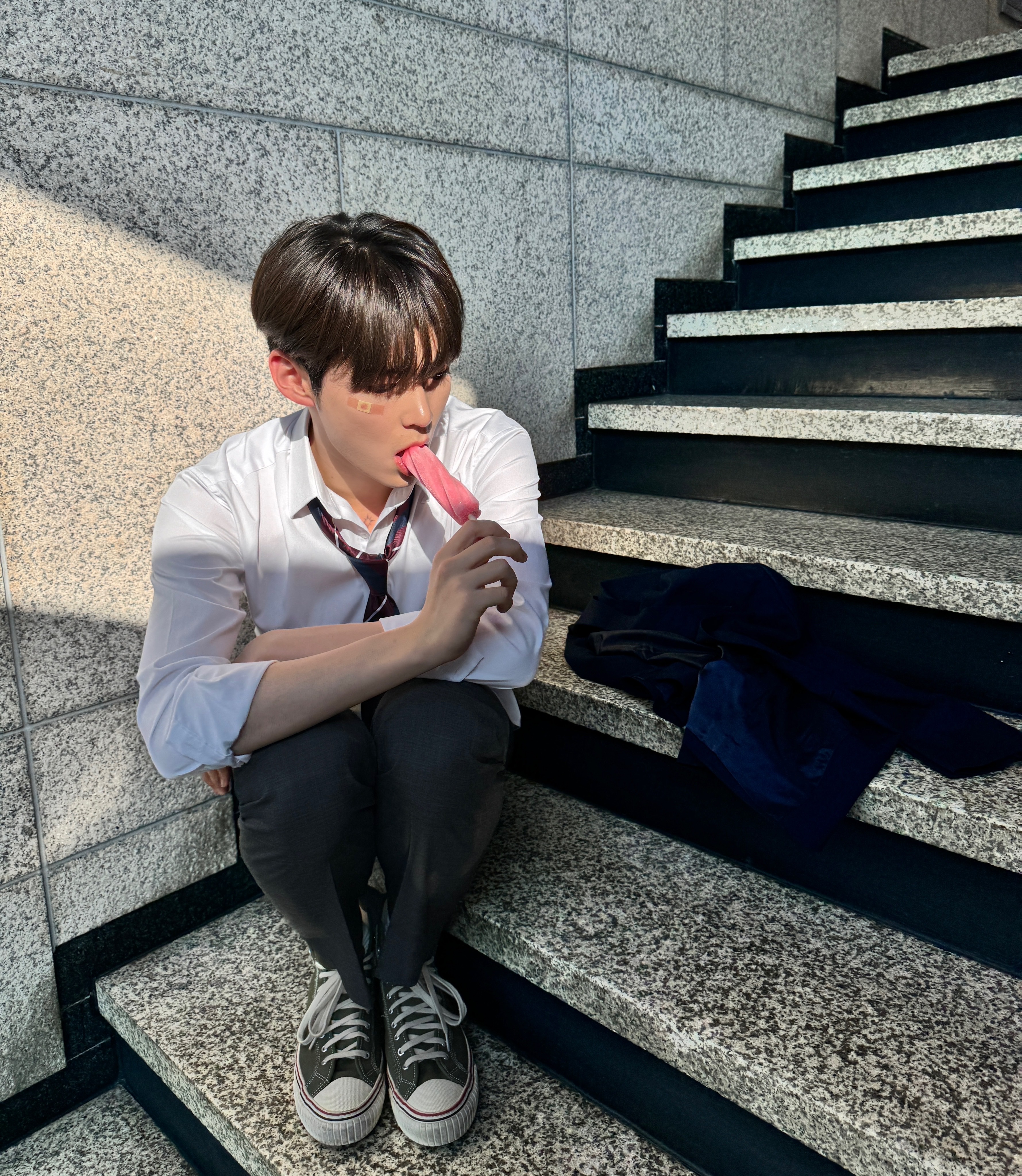 [잡담] 성한빈 교복 진짜 ㄹㅈㄷ다 | 인스티즈