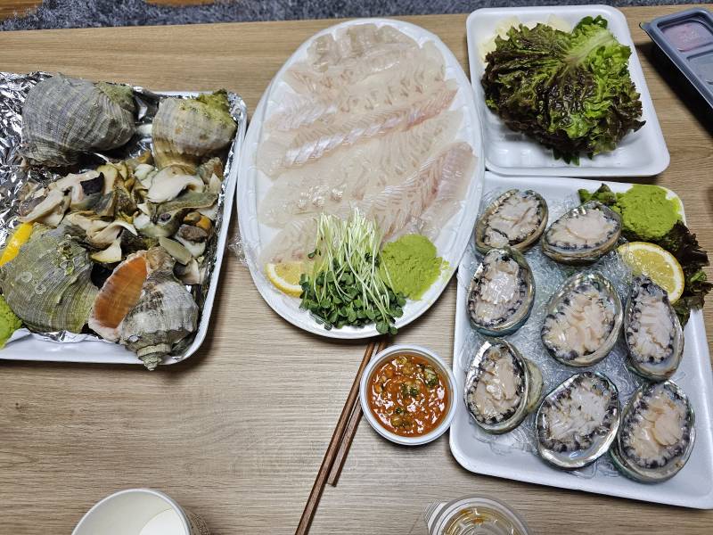 [잡담] 회먹는다 | 인스티즈