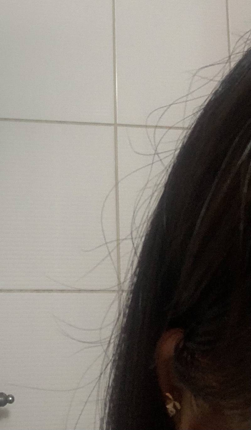 [잡담] 이거 잔머리일까 머리 끊긴 걸까 아니면 새로 자란 머리들일까...? | 인스티즈