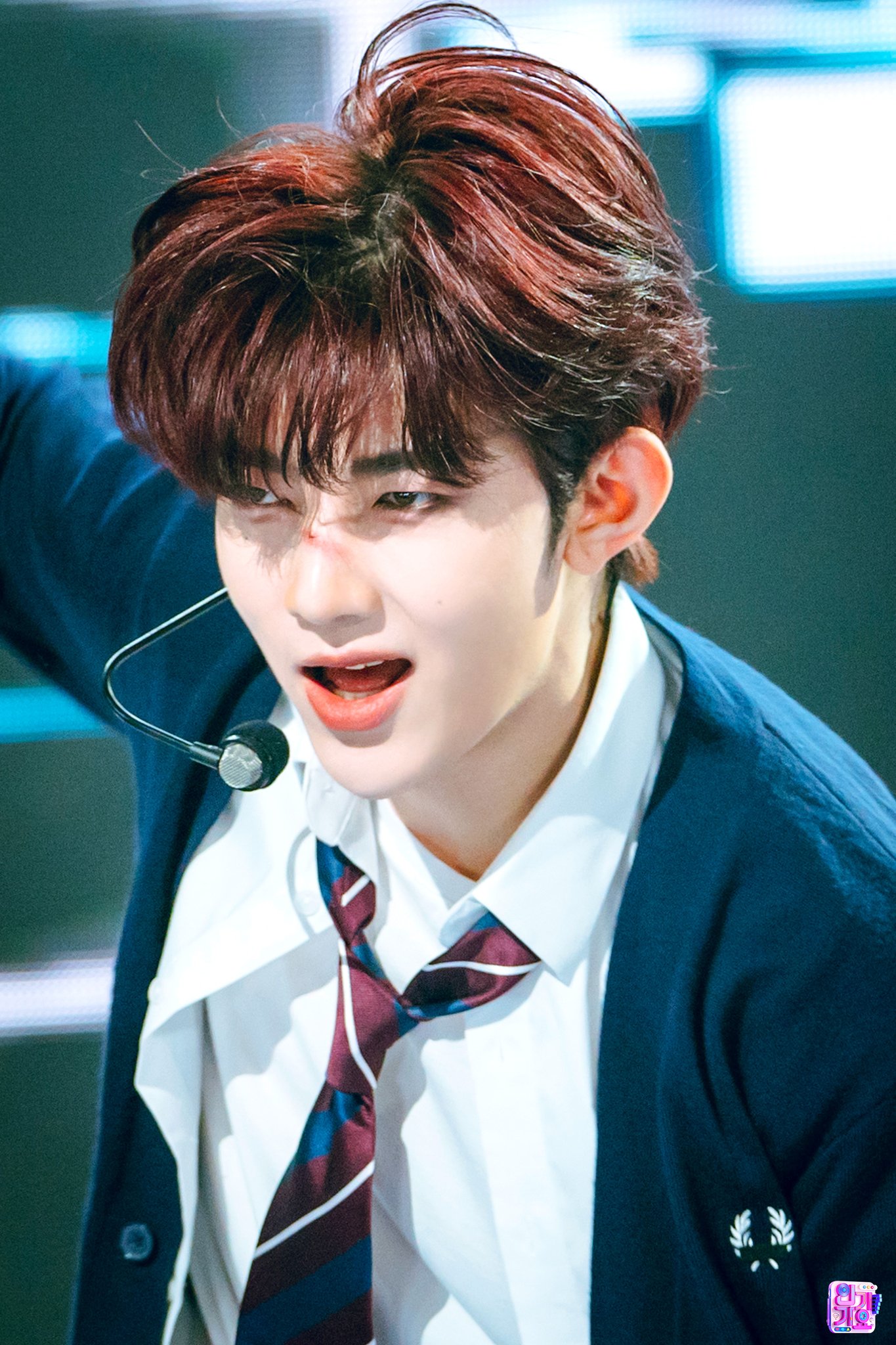 [잡담] 장하오 인가 교복 사진 떴는데 | 인스티즈